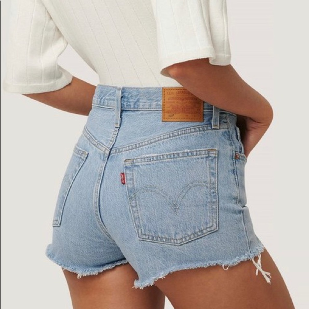 Levi’s 501 cutoff shorts